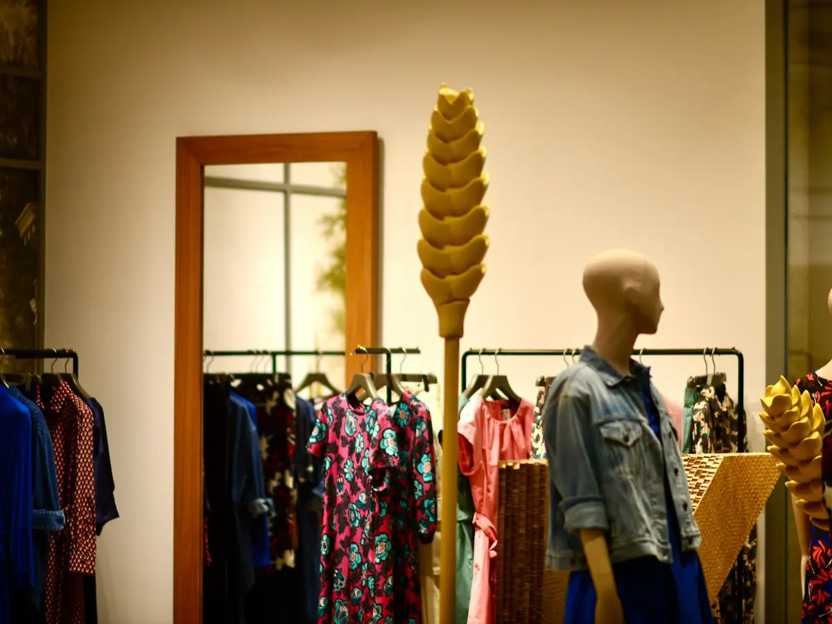 In-store display applying the concept identity